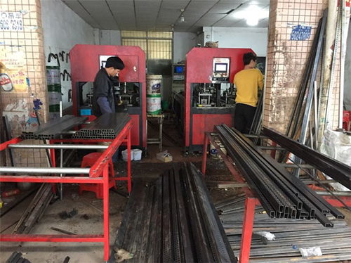 定制冲孔管加工 不锈钢管定制冲孔管 坚城五金制品