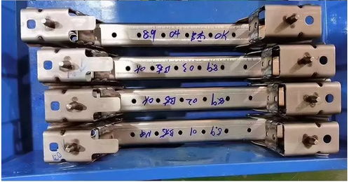 铝合金电池托盘焊接机器人